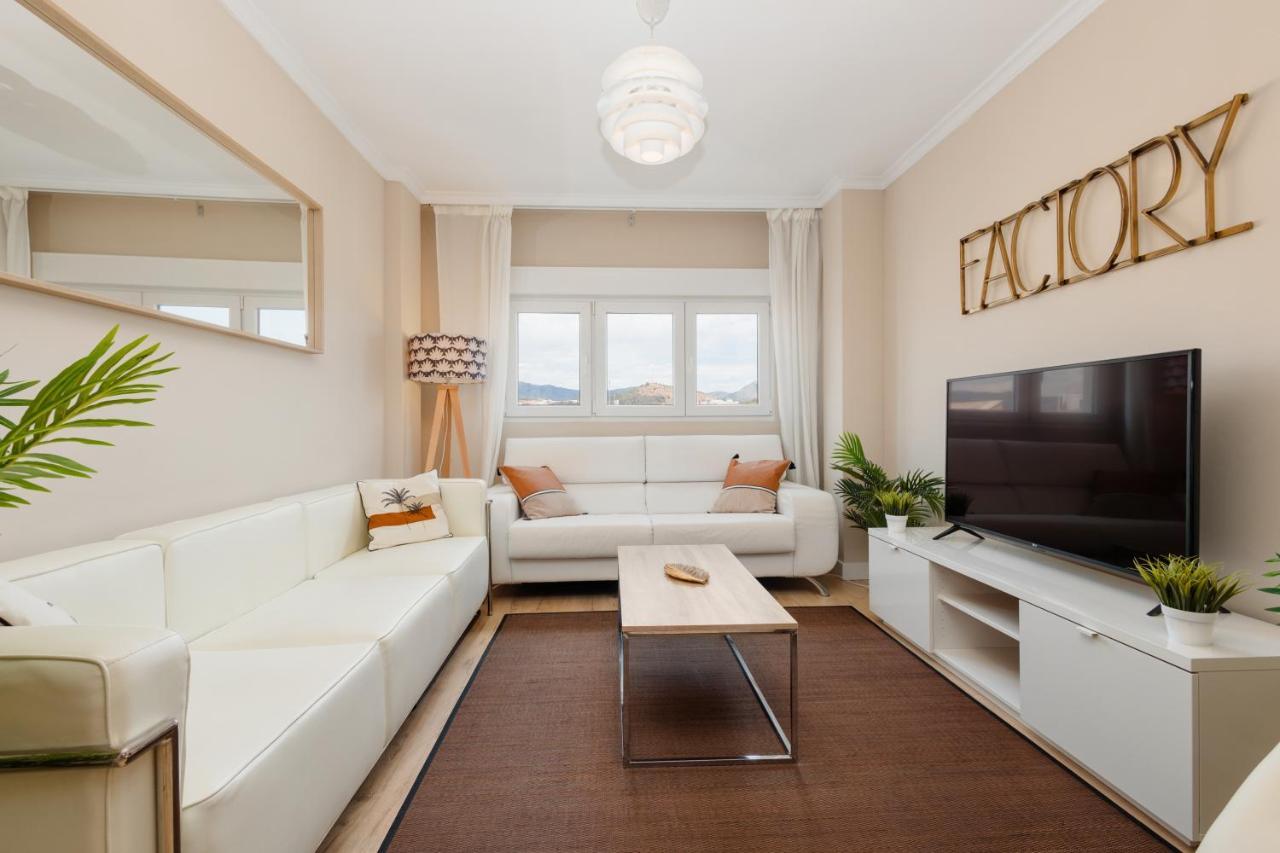In The Historic Center Of Malaga, Very Close To The Beach And The Ave Train Station, With Private Parking Eksteriør billede
