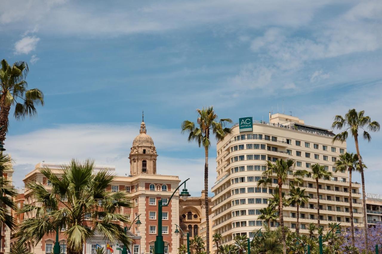 In The Historic Center Of Malaga, Very Close To The Beach And The Ave Train Station, With Private Parking Eksteriør billede