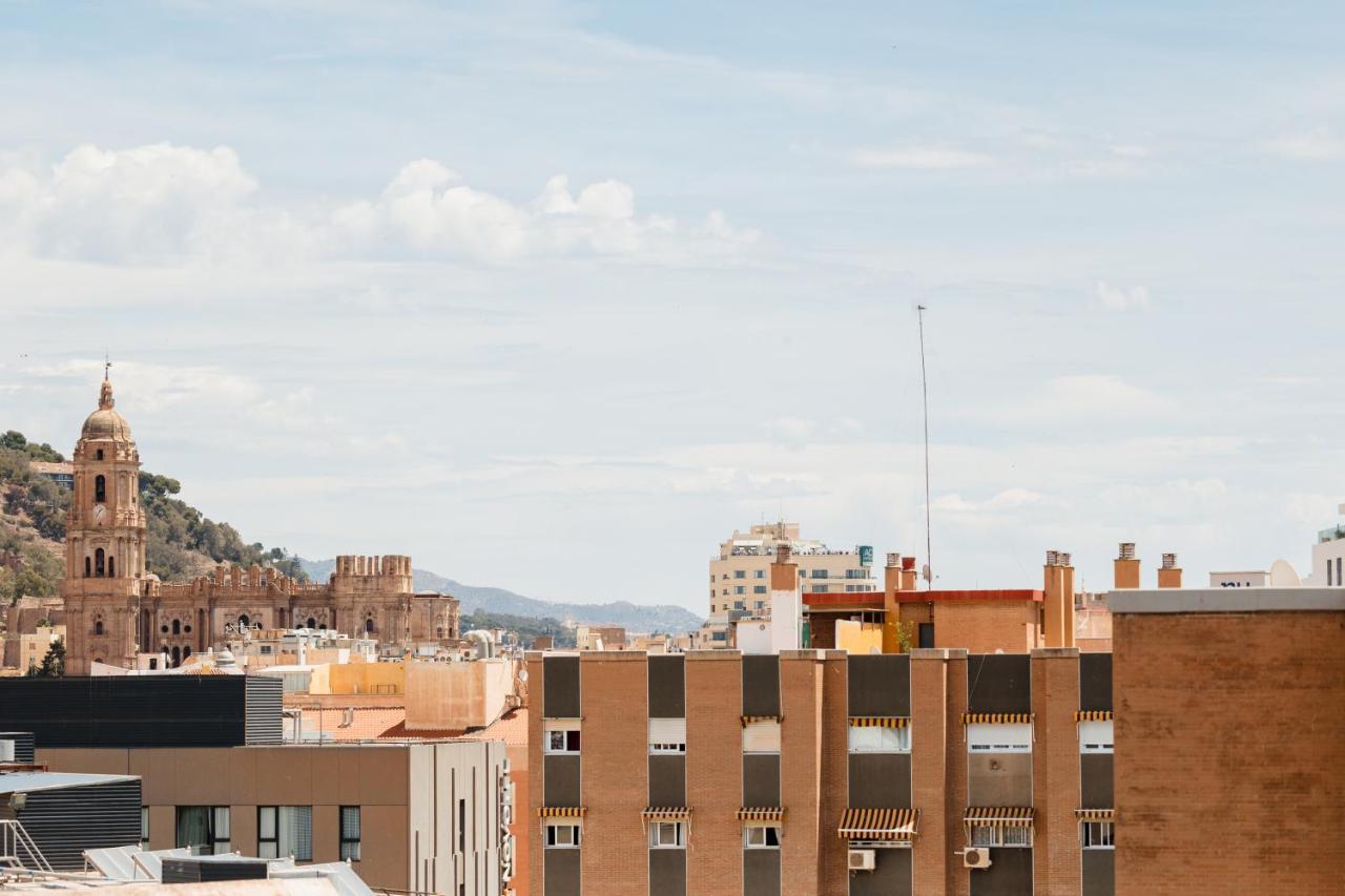 In The Historic Center Of Malaga, Very Close To The Beach And The Ave Train Station, With Private Parking Eksteriør billede