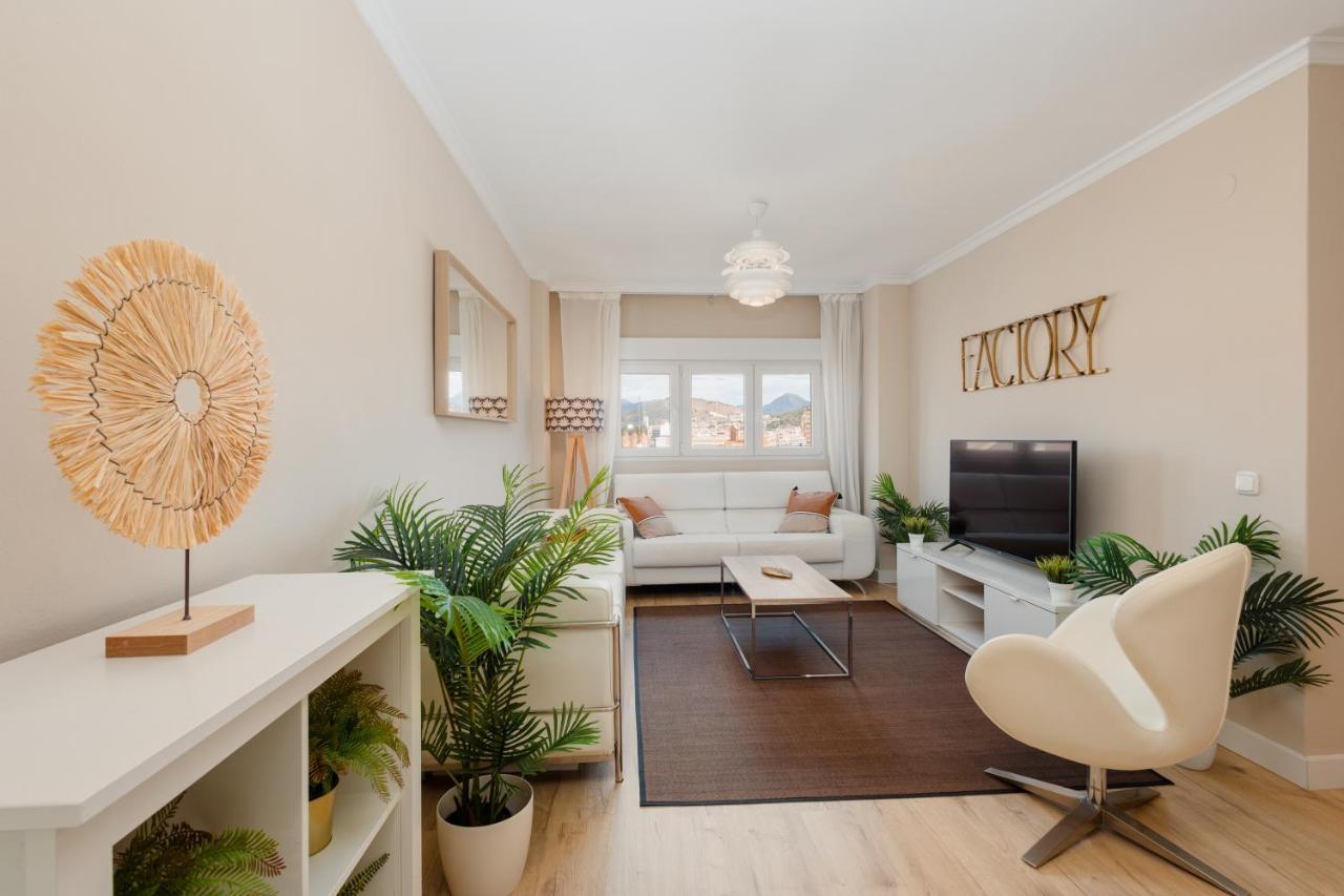In The Historic Center Of Malaga, Very Close To The Beach And The Ave Train Station, With Private Parking Eksteriør billede