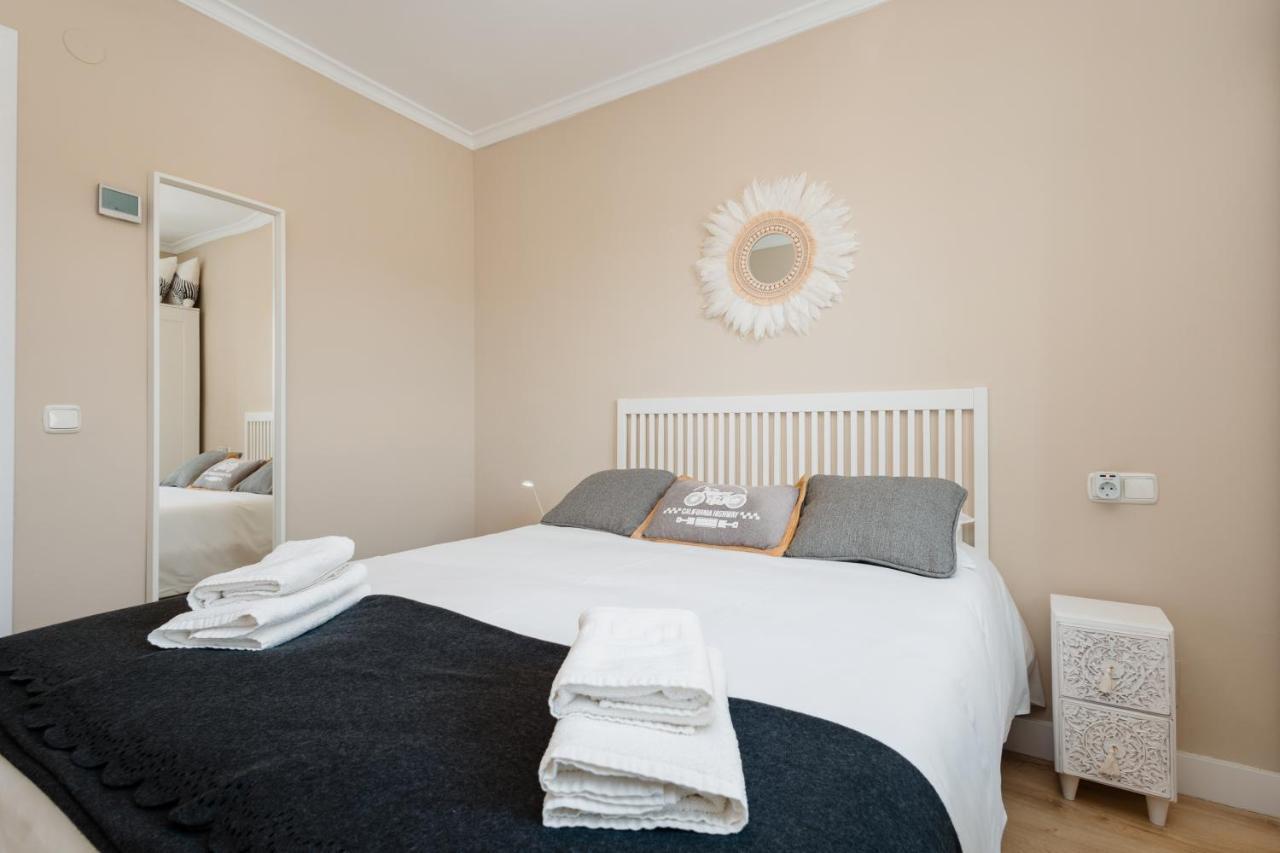 In The Historic Center Of Malaga, Very Close To The Beach And The Ave Train Station, With Private Parking Eksteriør billede