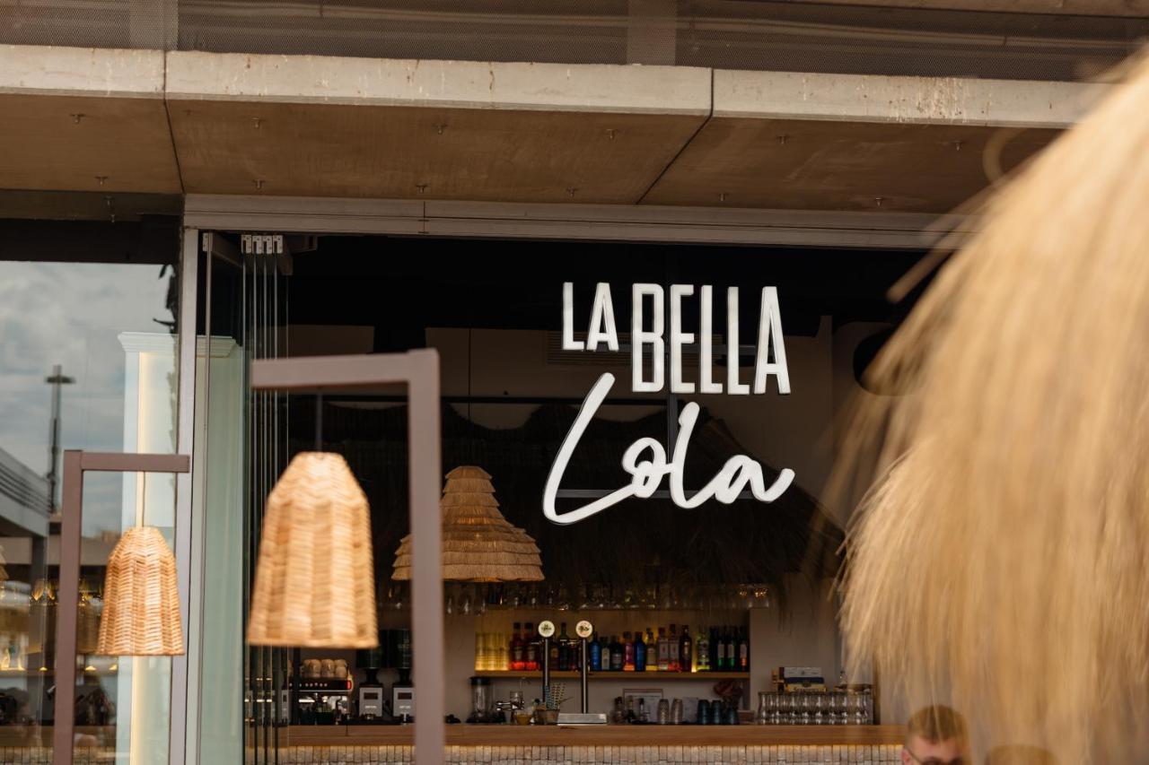 In The Historic Center Of Malaga, Very Close To The Beach And The Ave Train Station, With Private Parking Eksteriør billede