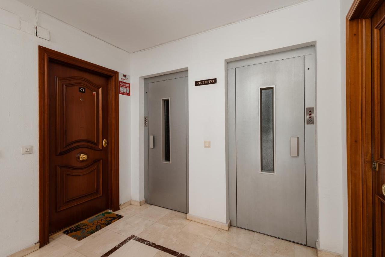 In The Historic Center Of Malaga, Very Close To The Beach And The Ave Train Station, With Private Parking Eksteriør billede