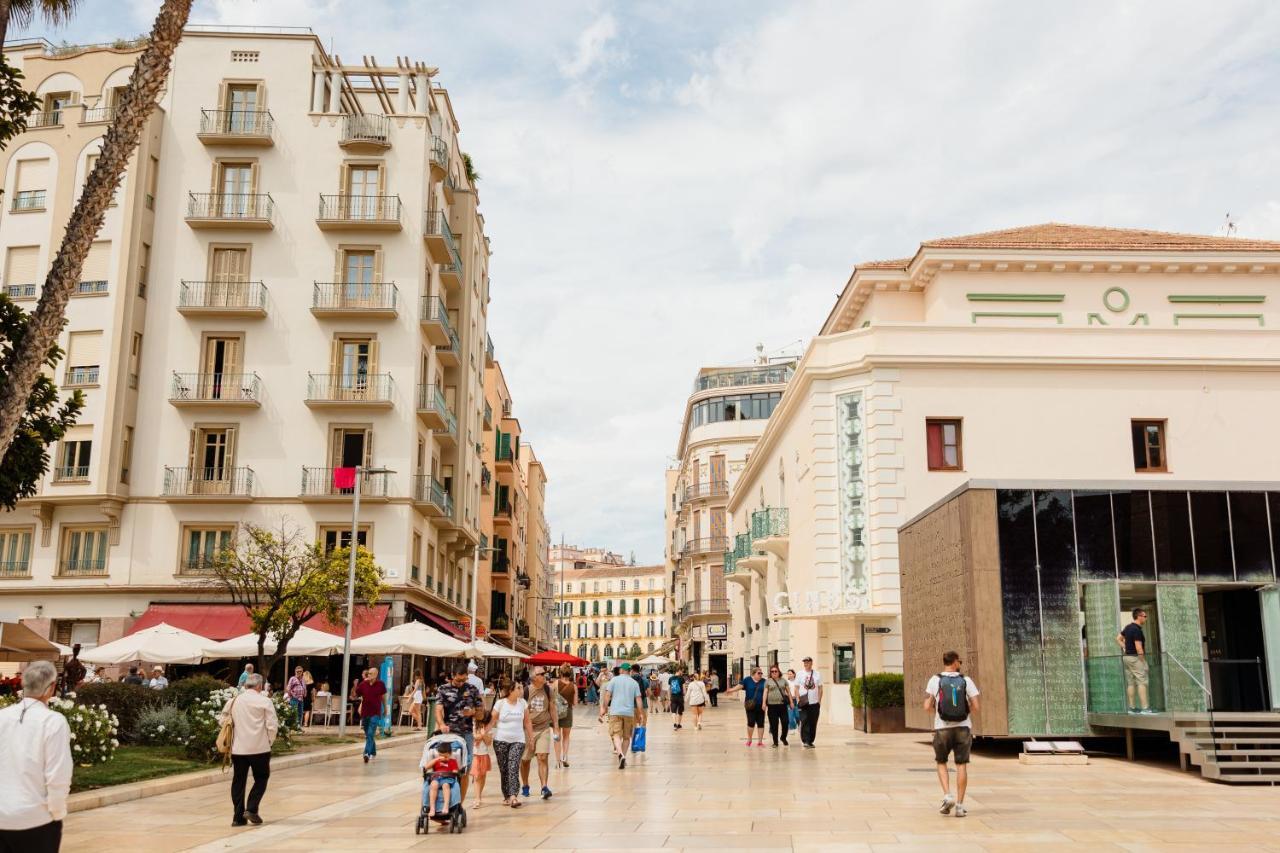 In The Historic Center Of Malaga, Very Close To The Beach And The Ave Train Station, With Private Parking Eksteriør billede
