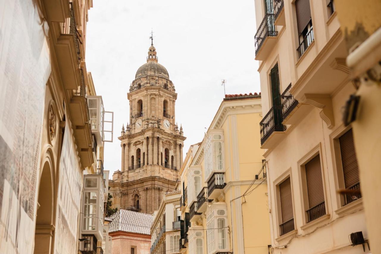 In The Historic Center Of Malaga, Very Close To The Beach And The Ave Train Station, With Private Parking Eksteriør billede