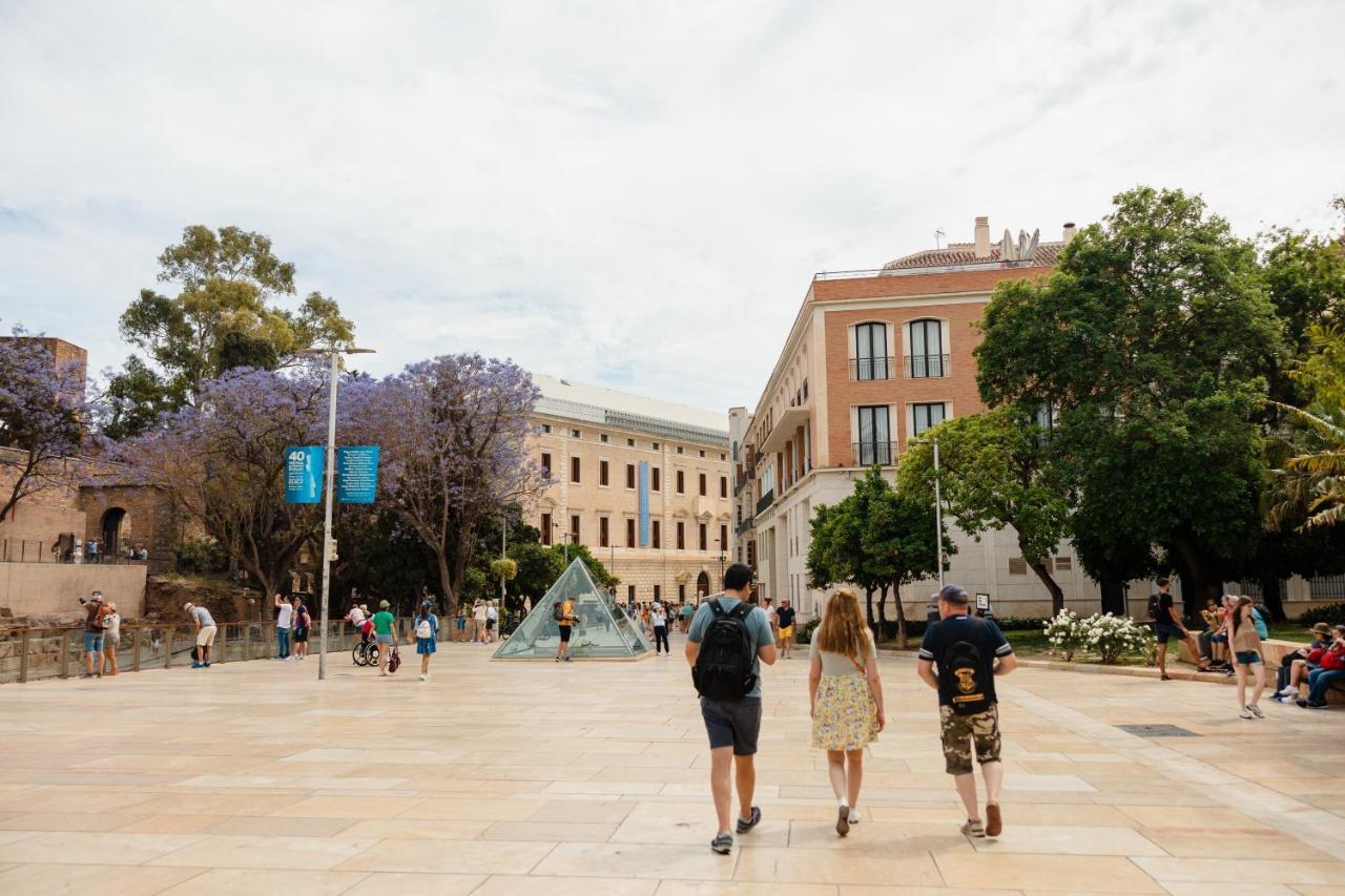 In The Historic Center Of Malaga, Very Close To The Beach And The Ave Train Station, With Private Parking Eksteriør billede